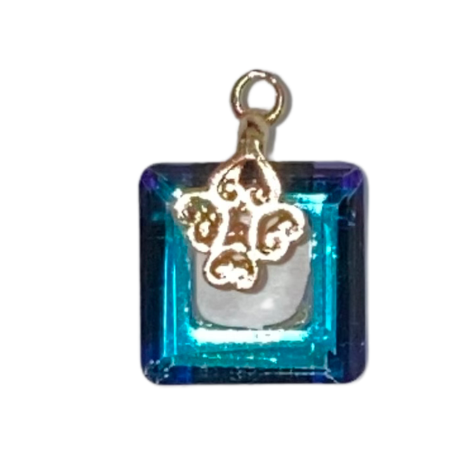 SMALL CHARMS