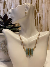 Load image into Gallery viewer, Crystal and hematite necklace